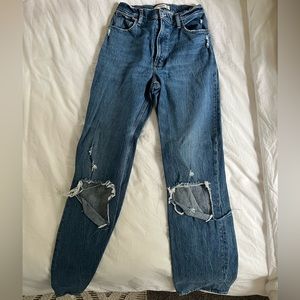 Abercrombie 90’s Straight Ultra High Rise Curve Love Jean (Long)